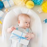 Cadeau de naissance : pourquoi opter pour une médaille en or ?